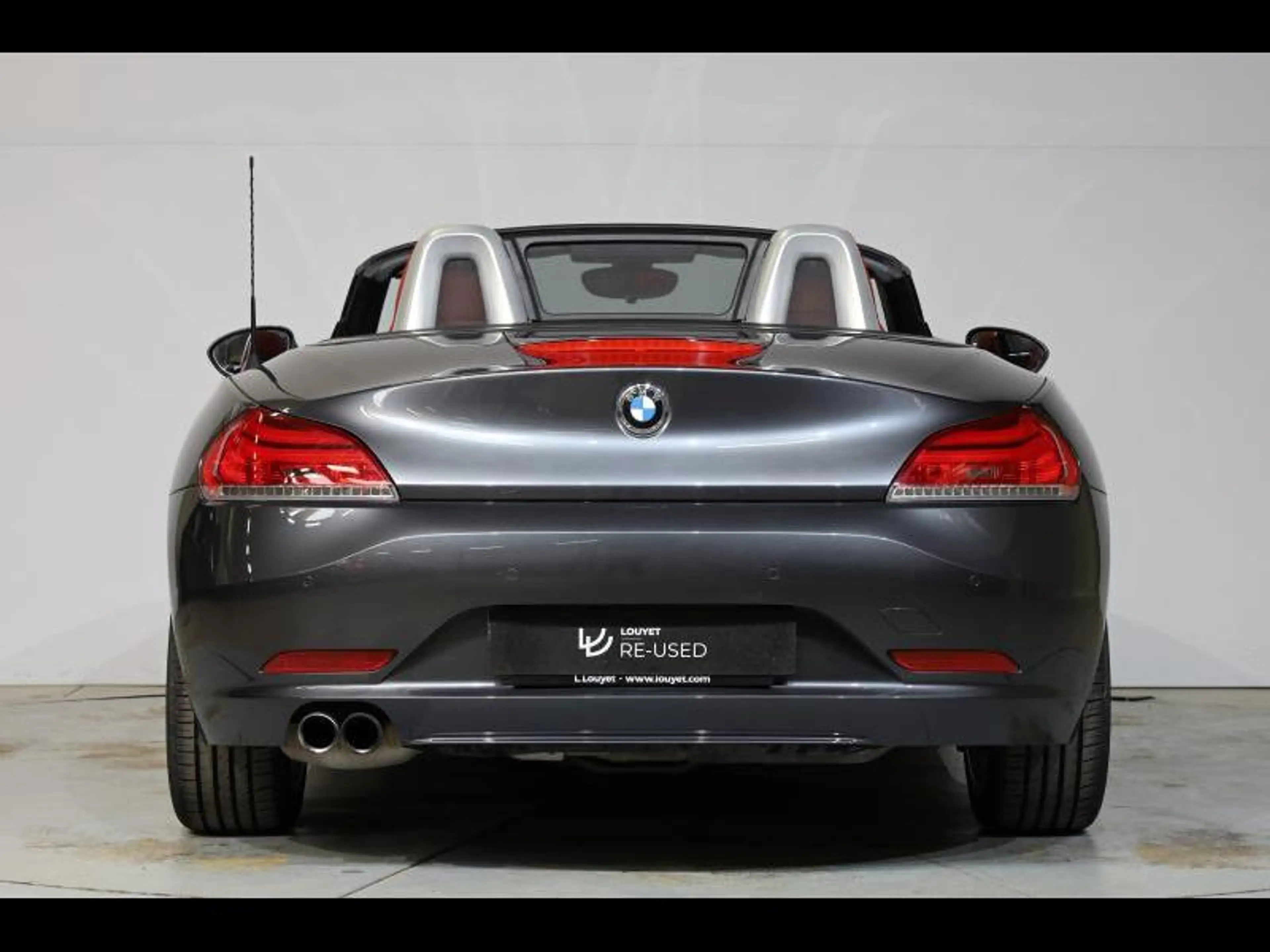 BMW Z4 sDrive20i — photo 4
