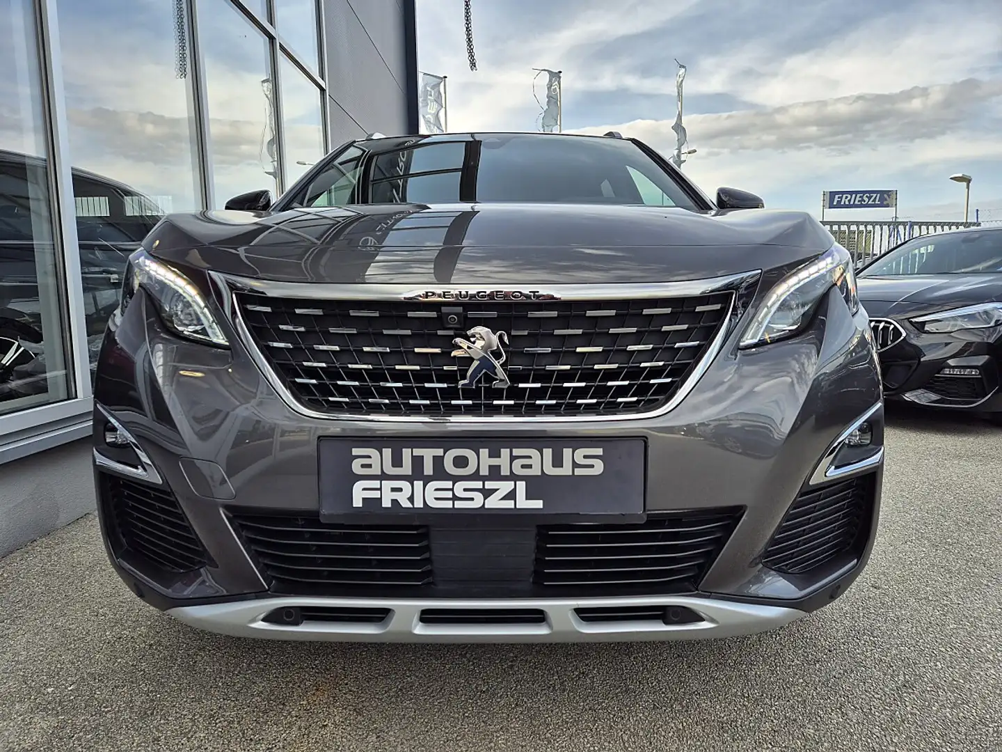 Peugeot 3008 1,5 BlueHDi 130 S&S EAT8 GT Line Aut. Grau - 2