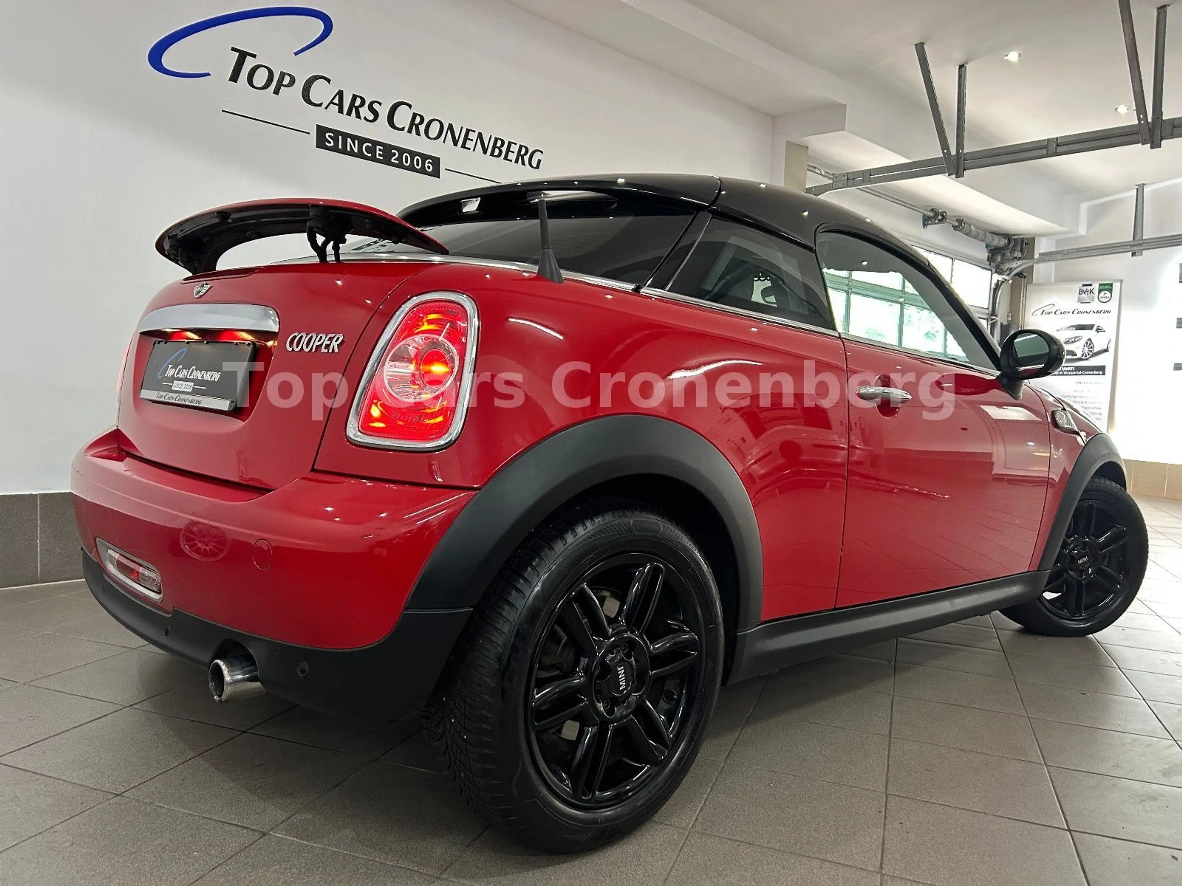 MINI Cooper Coupe 1.6*Automatik*Leder*Bi-Xenon*Navi* — photo 3