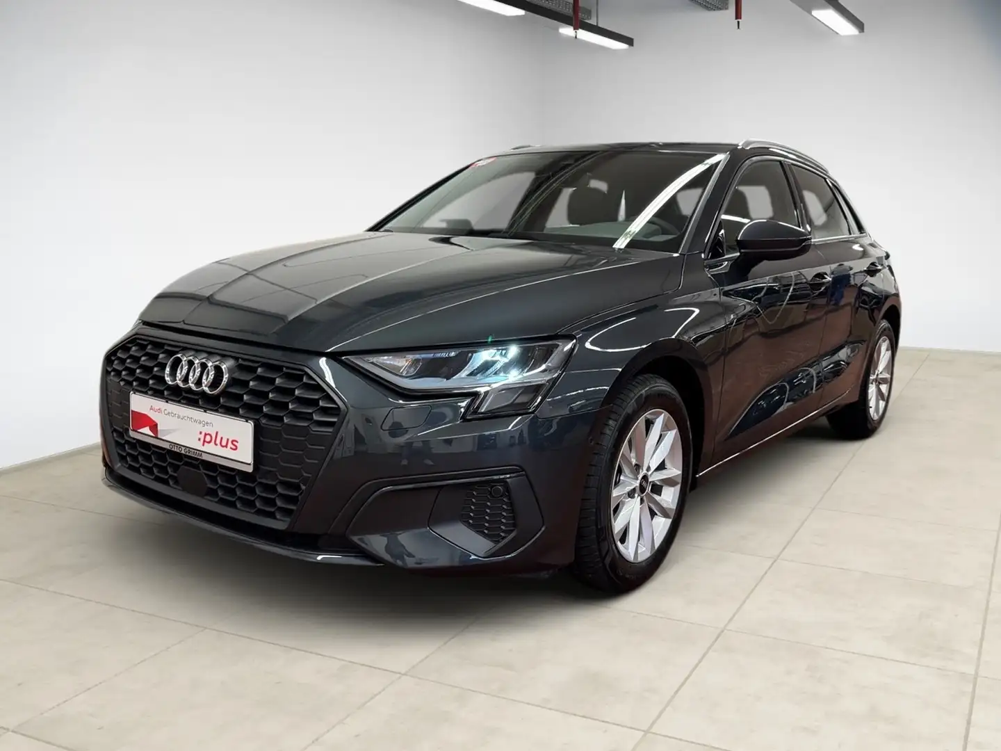 Audi A3 Sportback 30 TFSI basis KLIMA NAVI ALU Grau - 2