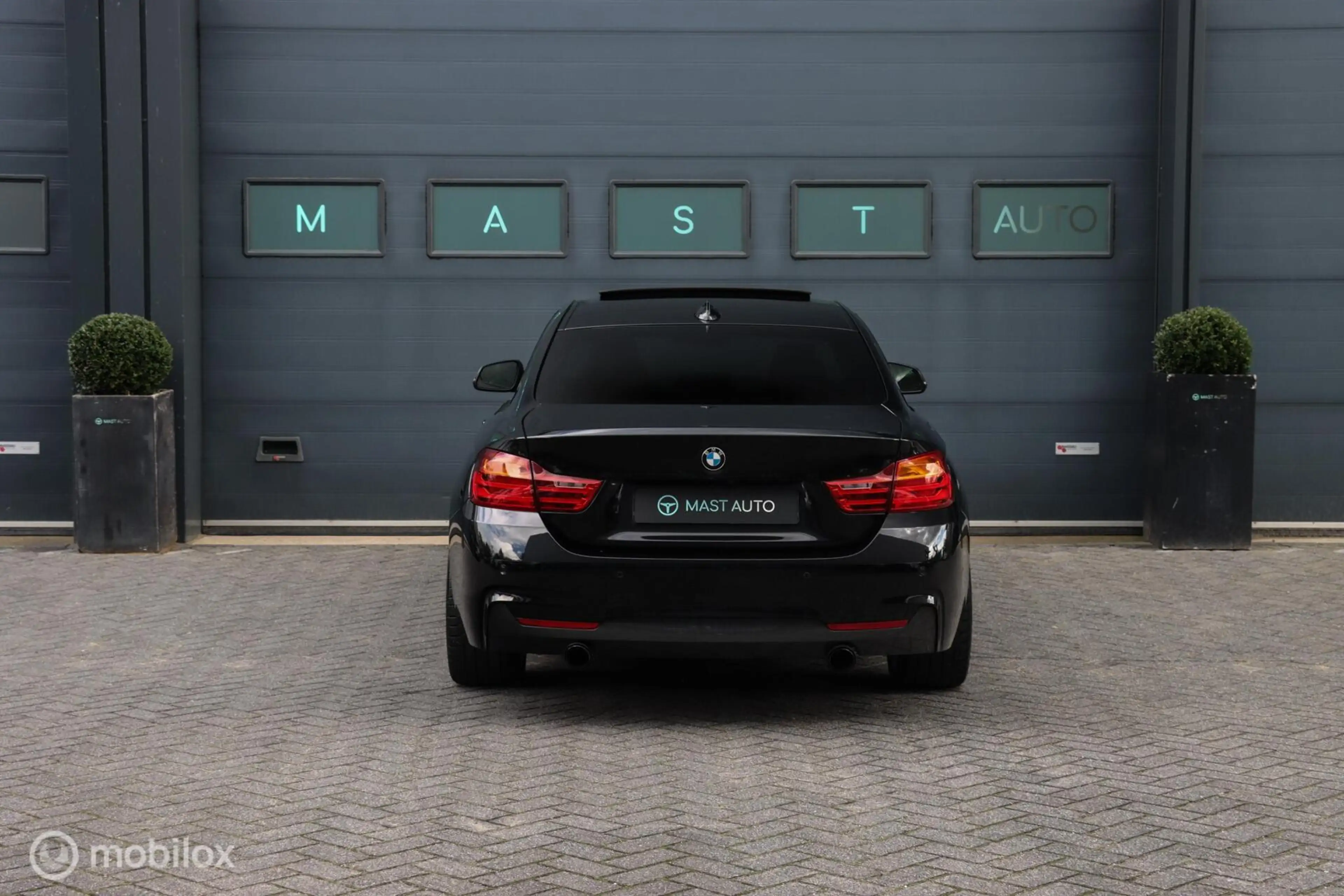 BMW 435 4-serie Coupé 435i xDrive High Executive — photo 9