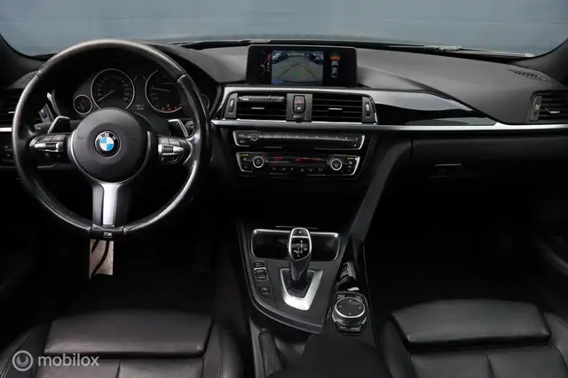 BMW 4 Series view 3