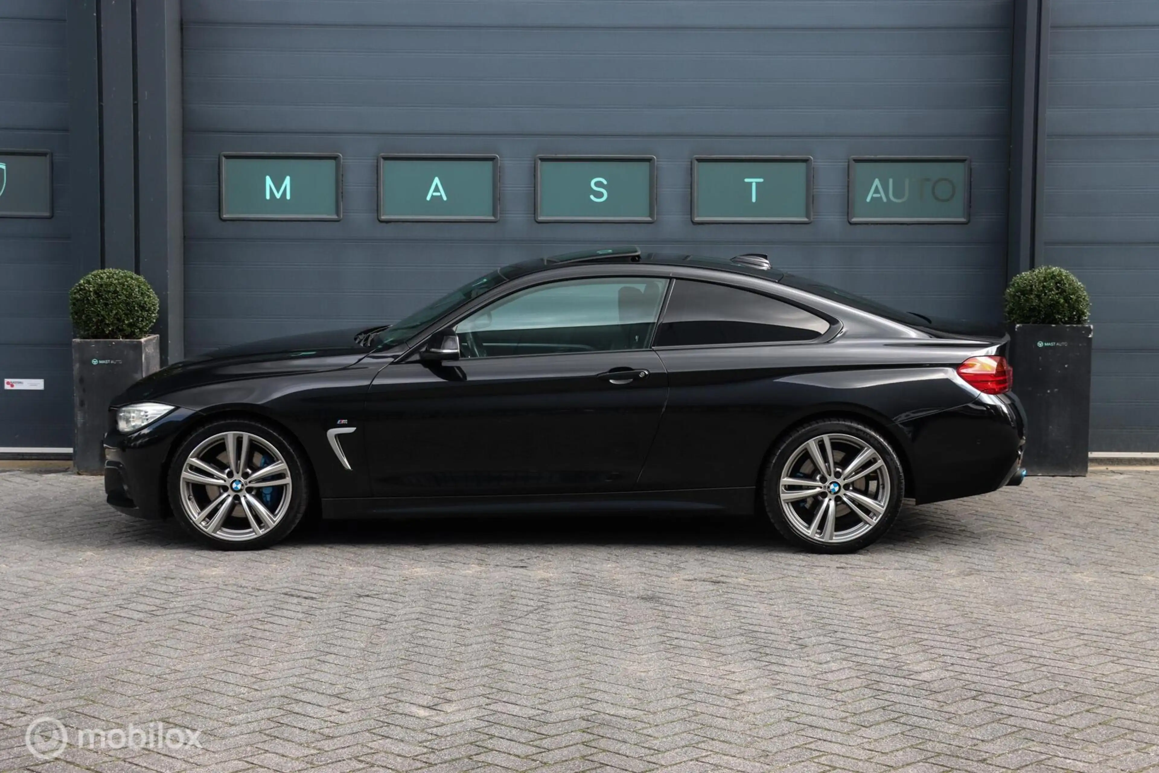 BMW 435 4-serie Coupé 435i xDrive High Executive — photo 13