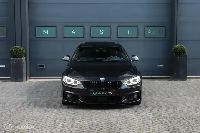 BMW 4 Series view 2