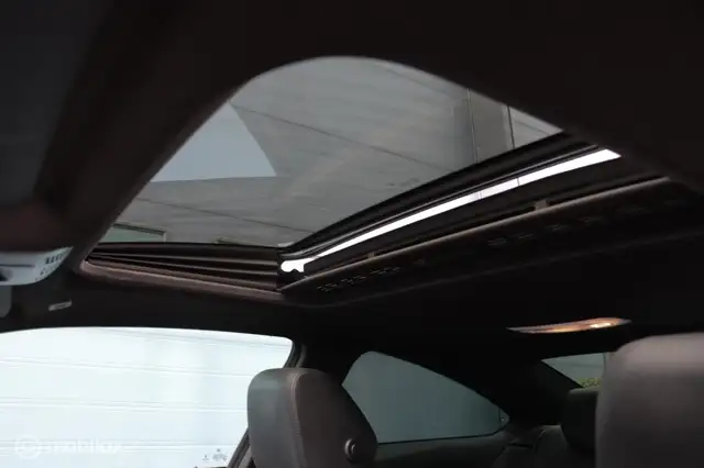 BMW 4 Series view 10