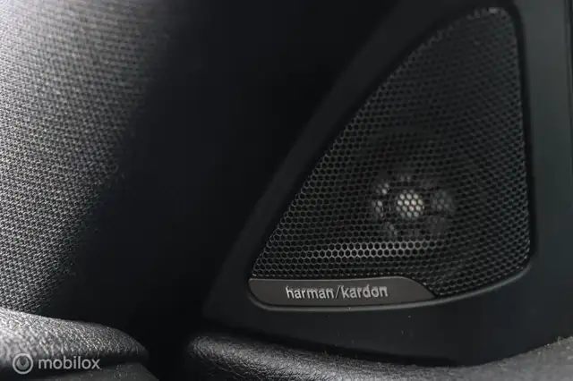 BMW 4 Series view 11