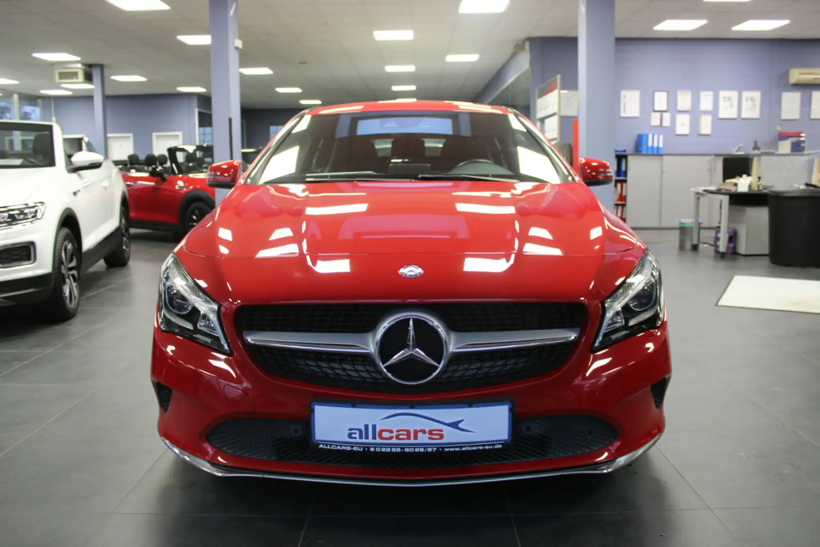 Mercedes-Benz CLA 200 7-G-DCT Urban Rouge - 2