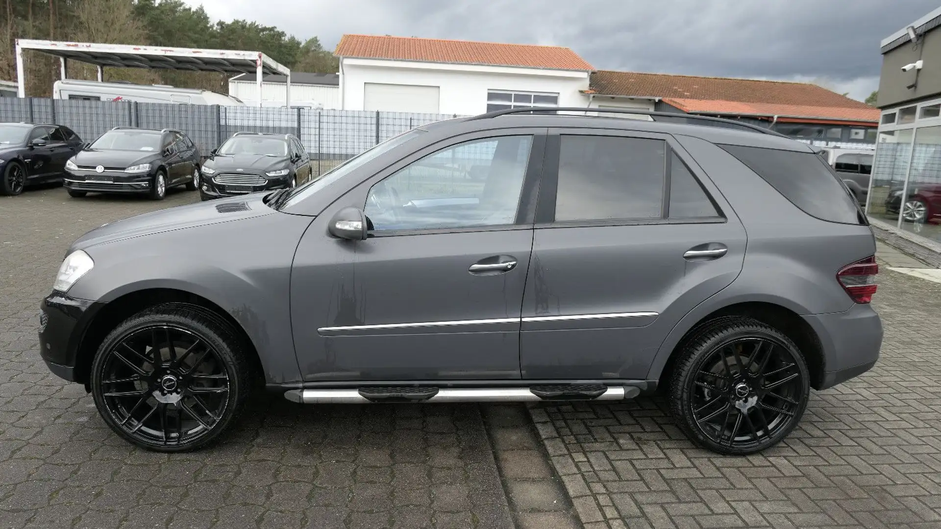 Mercedes-Benz ML 350 /8xAlu/Xenon/Tempomat Negro - 2
