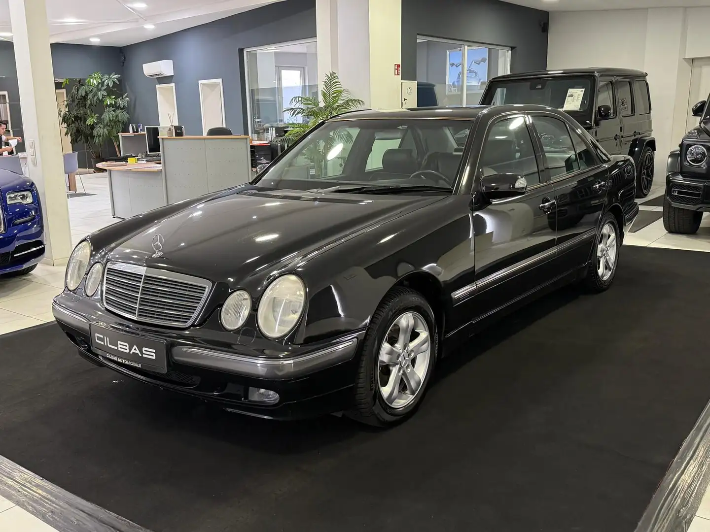 Mercedes-Benz E 280 V6 4Matic*SPORTLINE*LEDER*XENON*KLIMA*GSD* Noir - 2