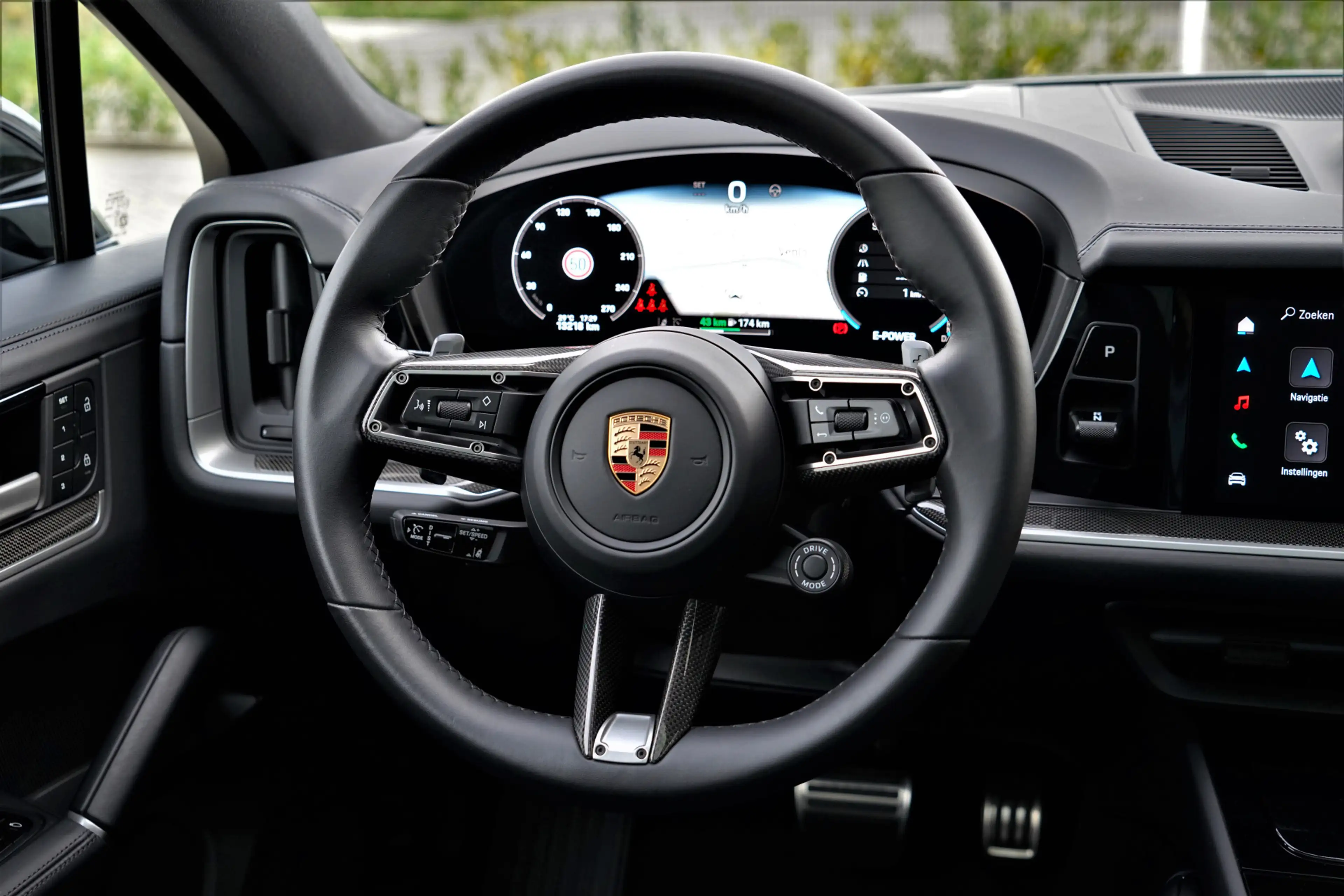 Porsche Cayenne Coupé 3.0 E-Hybrid SportDesign SoftClose Head-up C — photo 8