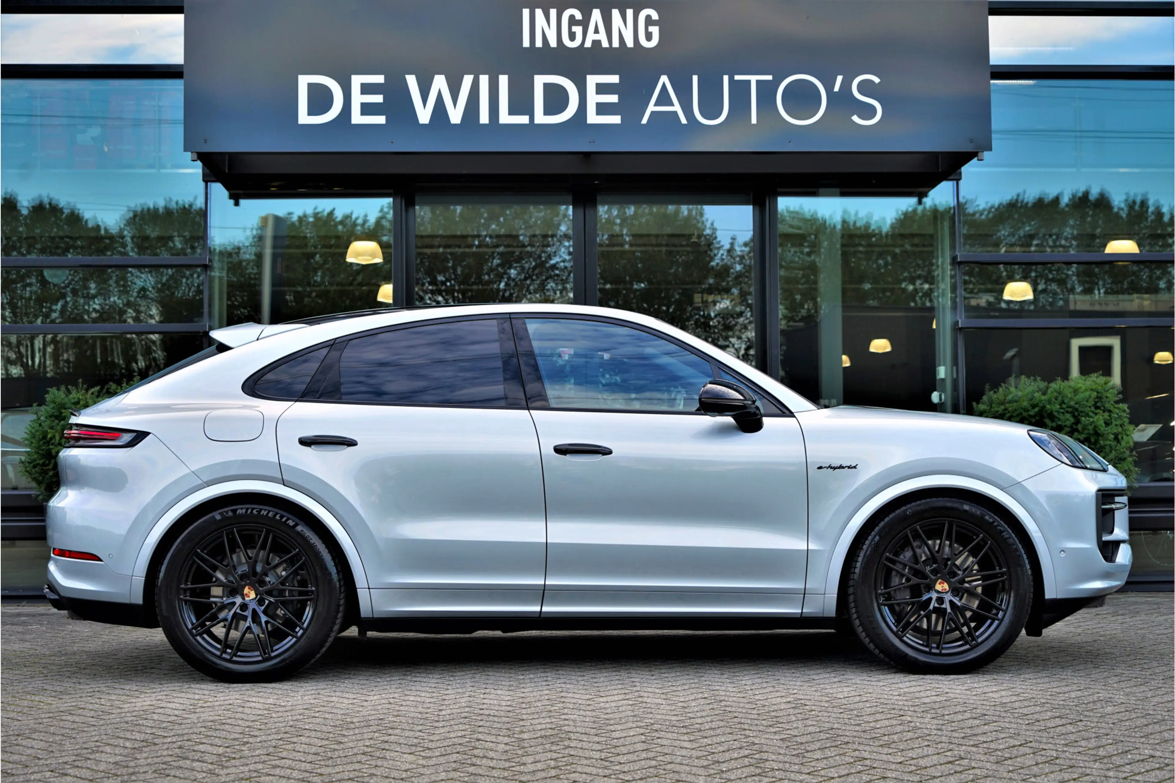 Porsche Cayenne Coupé 3.0 E-Hybrid SportDesign SoftClose Head-up C — photo 11