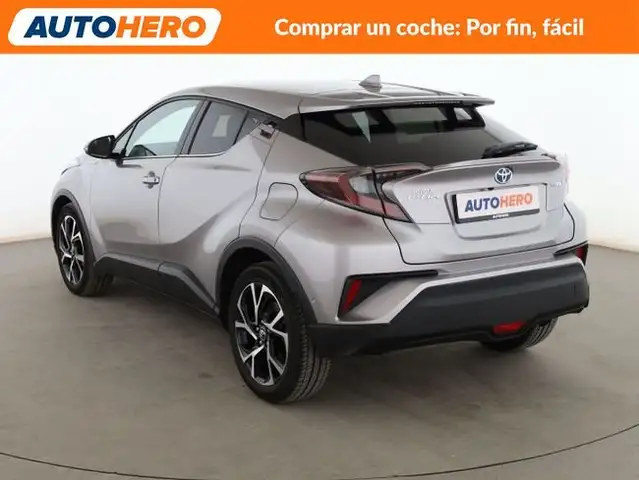 Toyota C-HR view 4