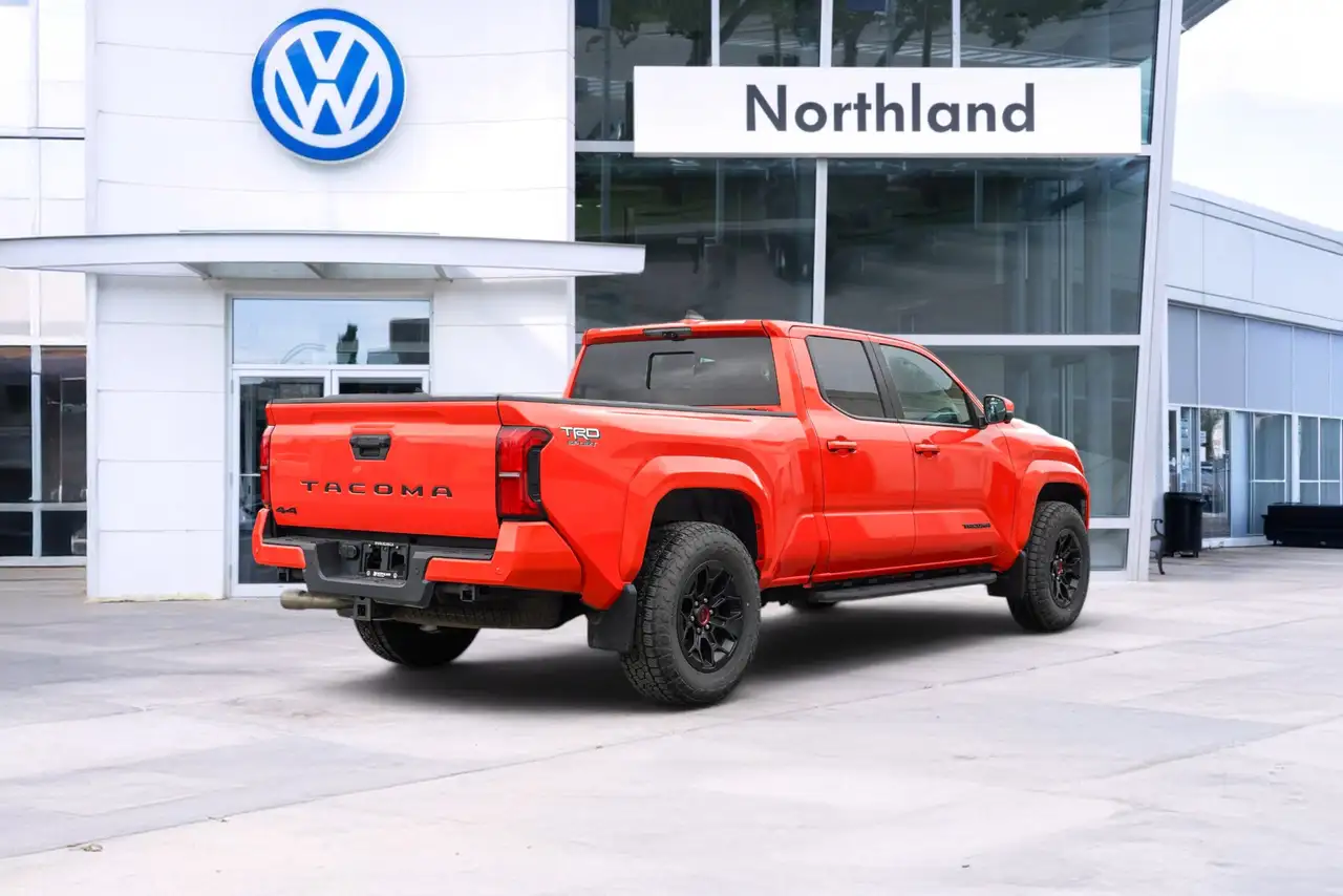 Toyota Tacoma снимка Toyota Tacoma