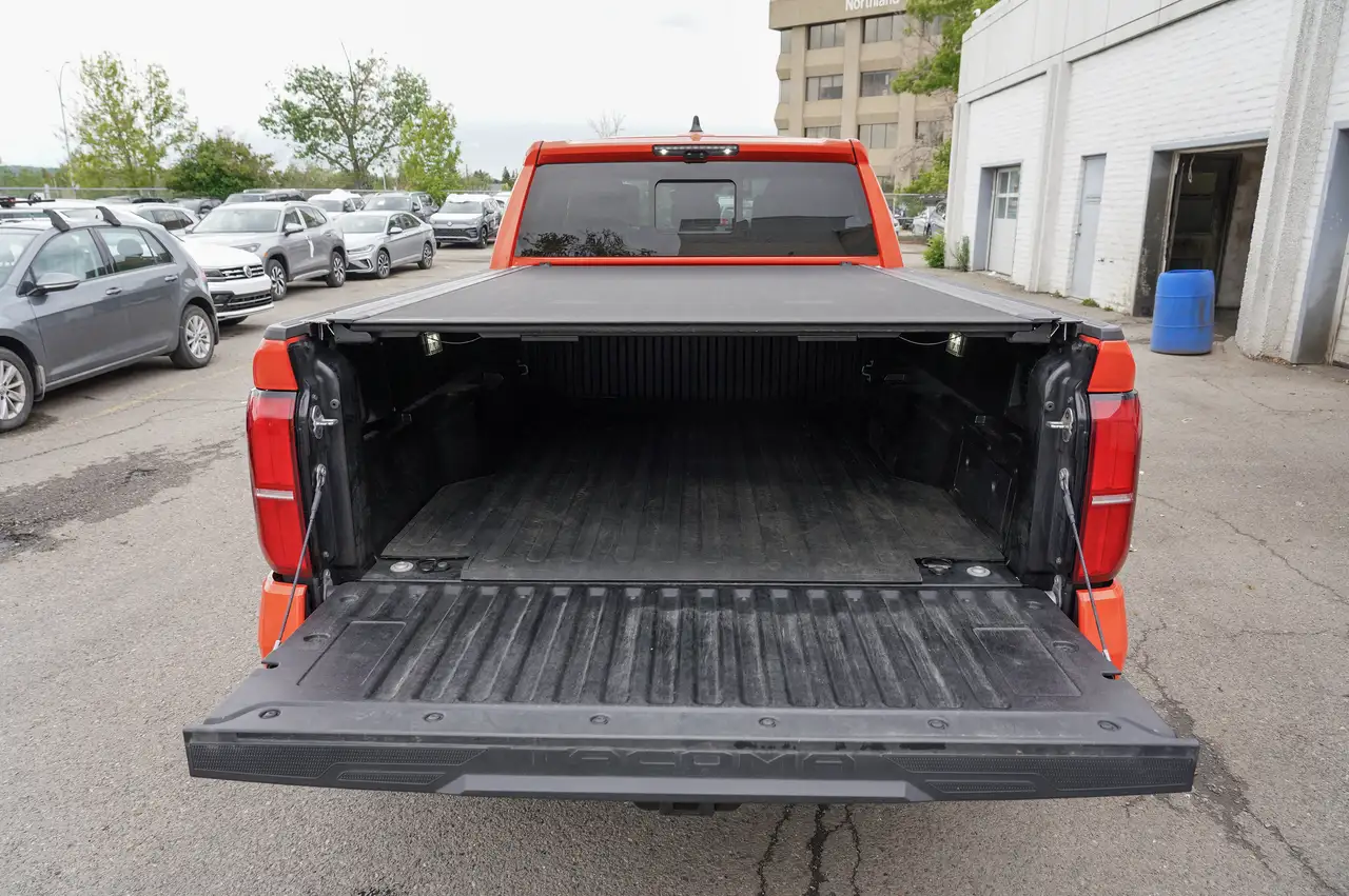 Toyota Tacoma снимка Toyota Tacoma