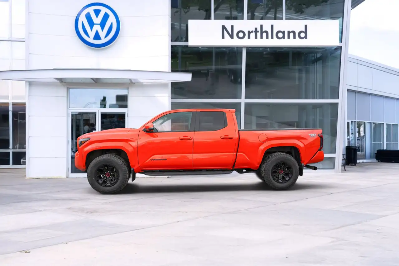 Toyota Tacoma снимка Toyota Tacoma