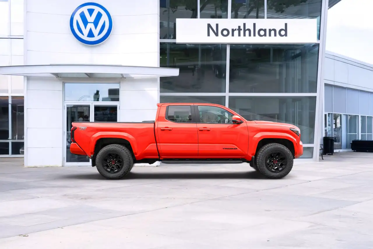 Toyota Tacoma снимка Toyota Tacoma