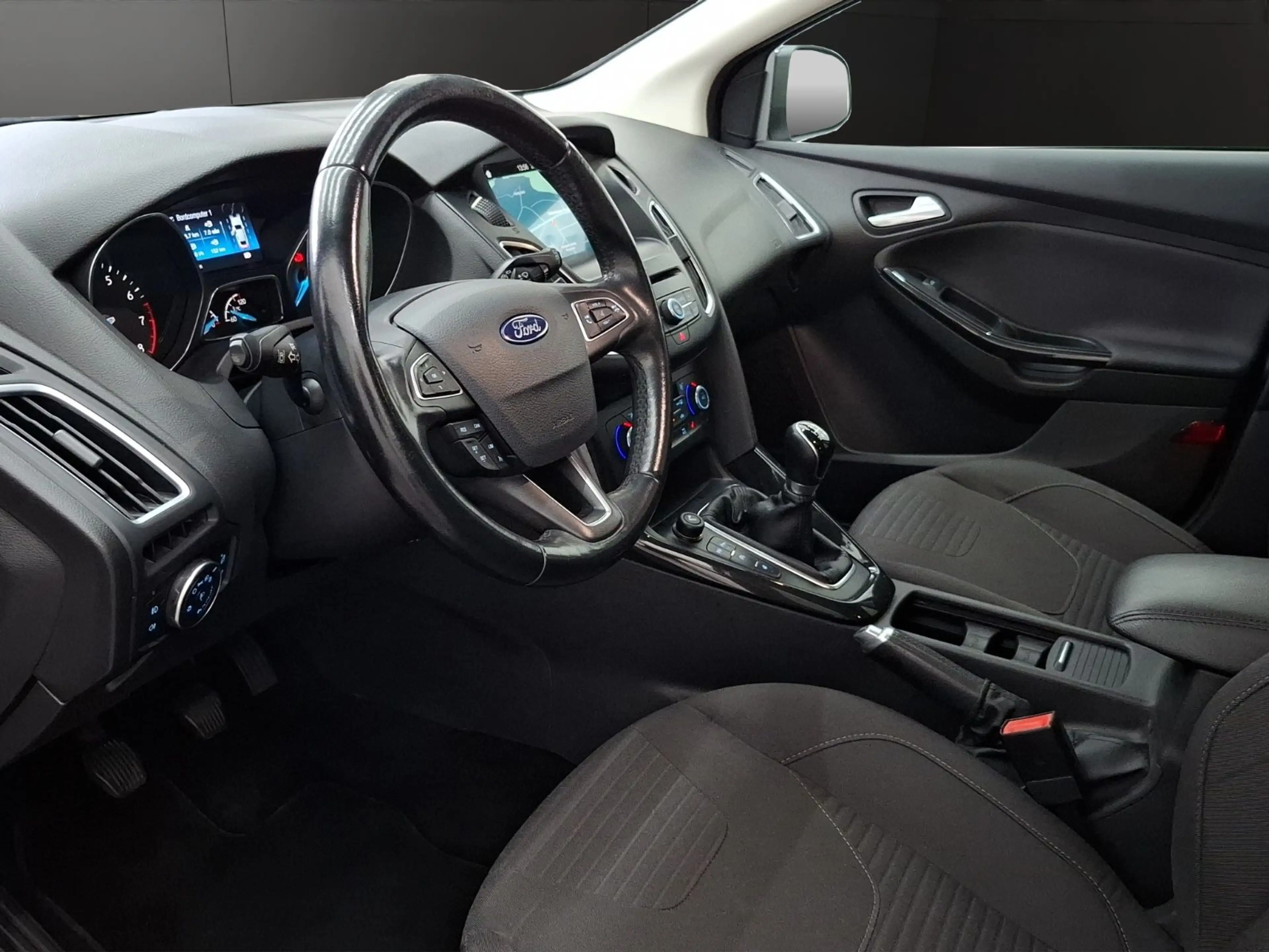 Ford Focus Lim. Titanium ZAHNRIEMEN NEU Navi Tempomat — photo 9