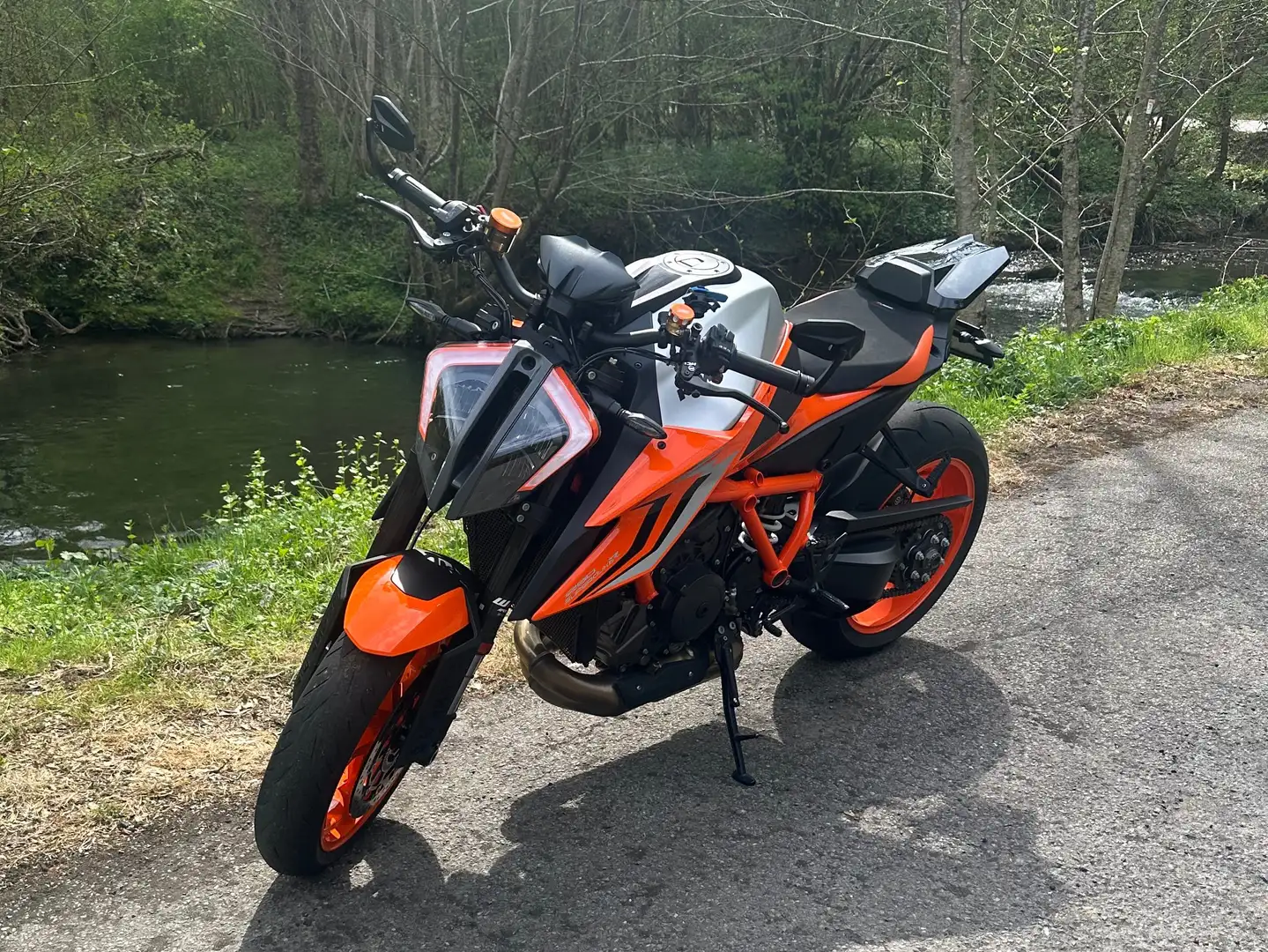 KTM 1290 Super Duke R Pomarańczowy - 2