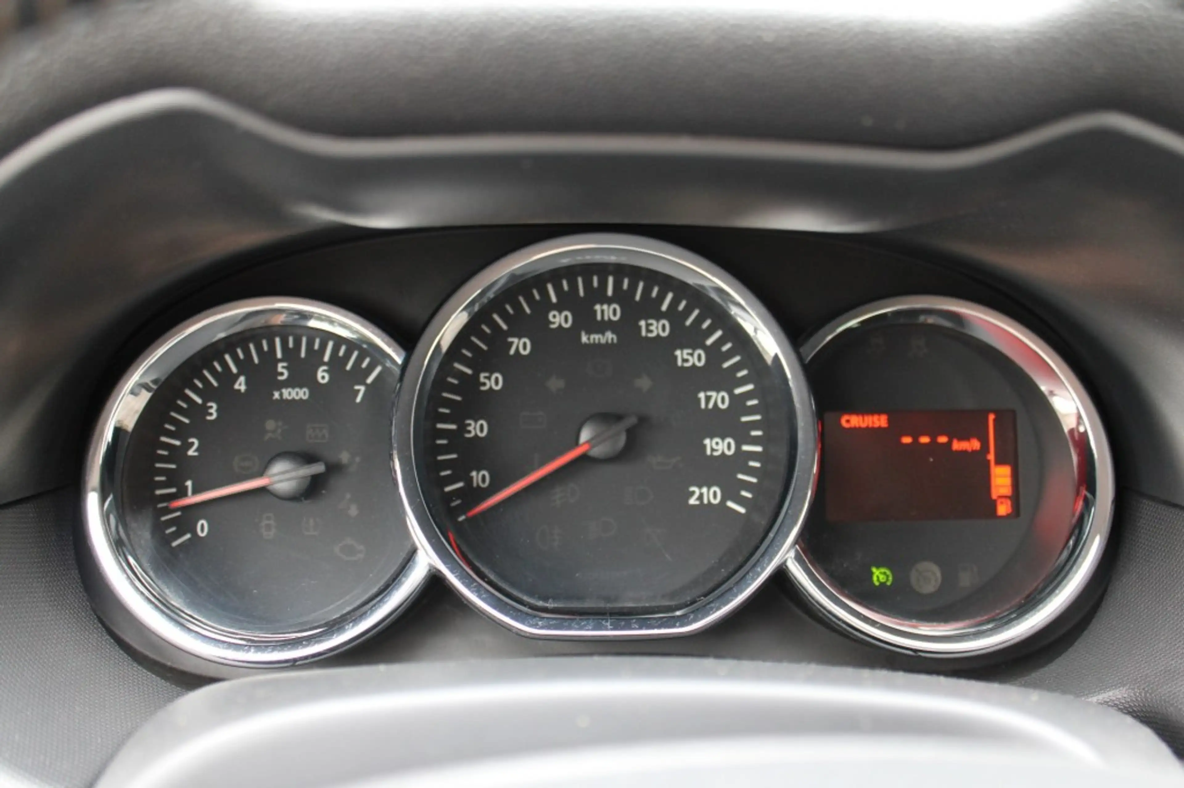 Dacia Duster 1.2 TCe 125pk 4x2 Prestige airco/cruise/navi/trekh — photo 4