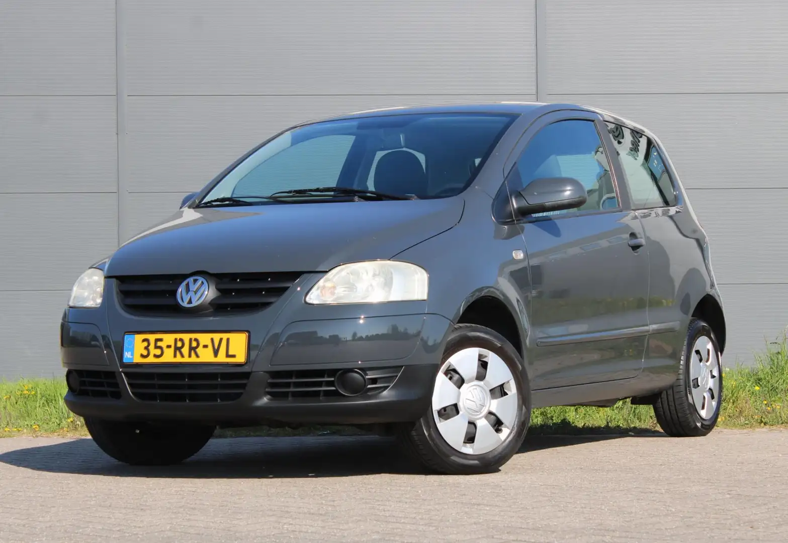 Volkswagen Fox 1.4 Trendline Zwart - 2