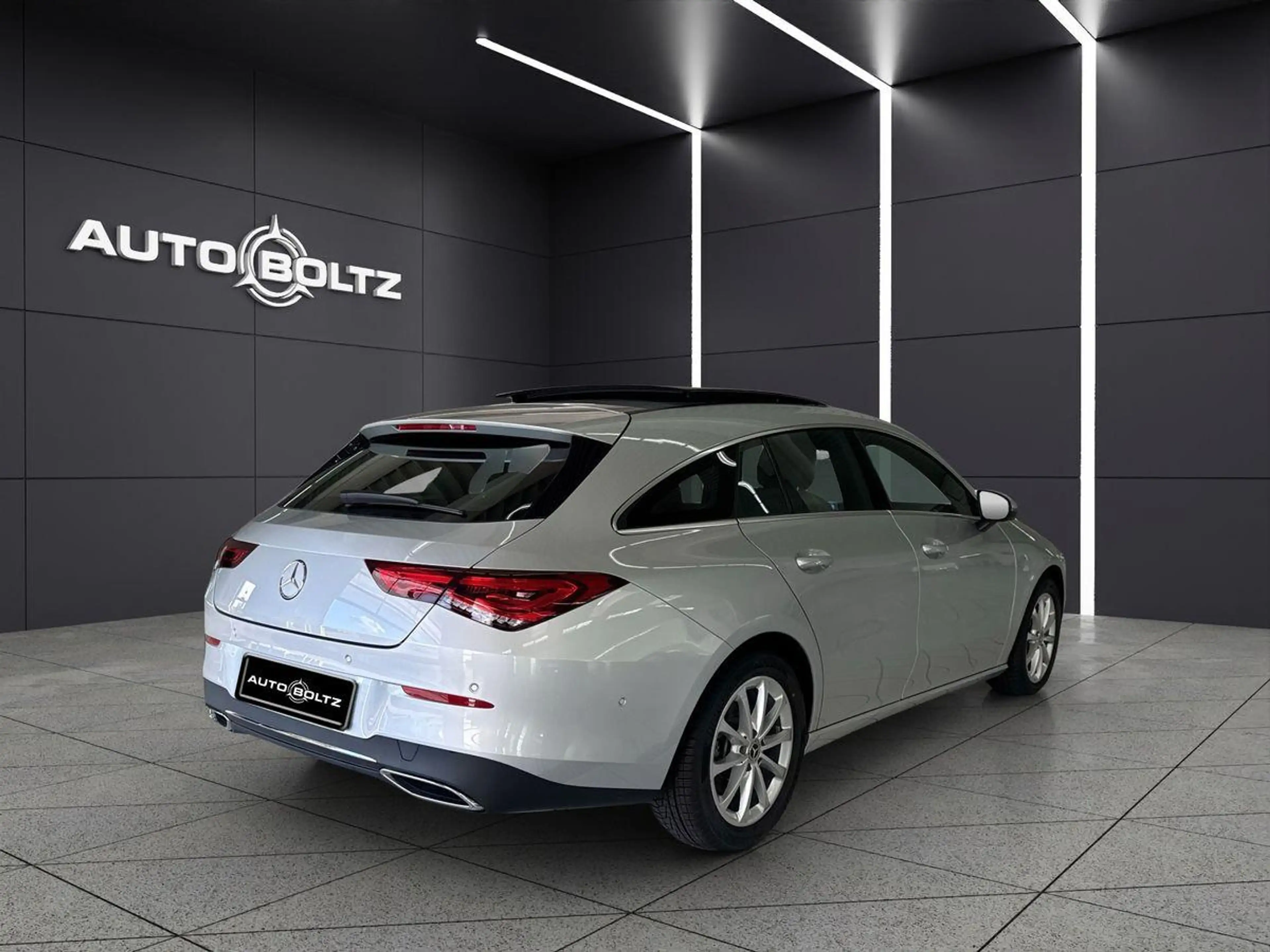 Mercedes-Benz CLA 180 Progr. MBUX Pano AHK — photo 6