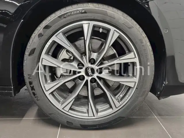 Audi A6 view 8