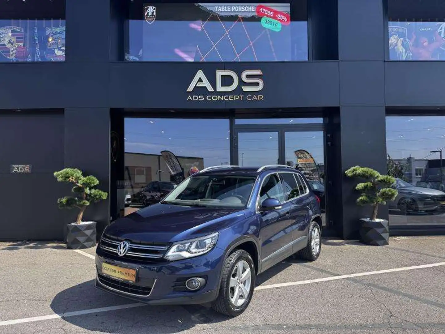 Volkswagen Tiguan II Sport \u0026 Style DSG 2.0 140CH Bleu - 1