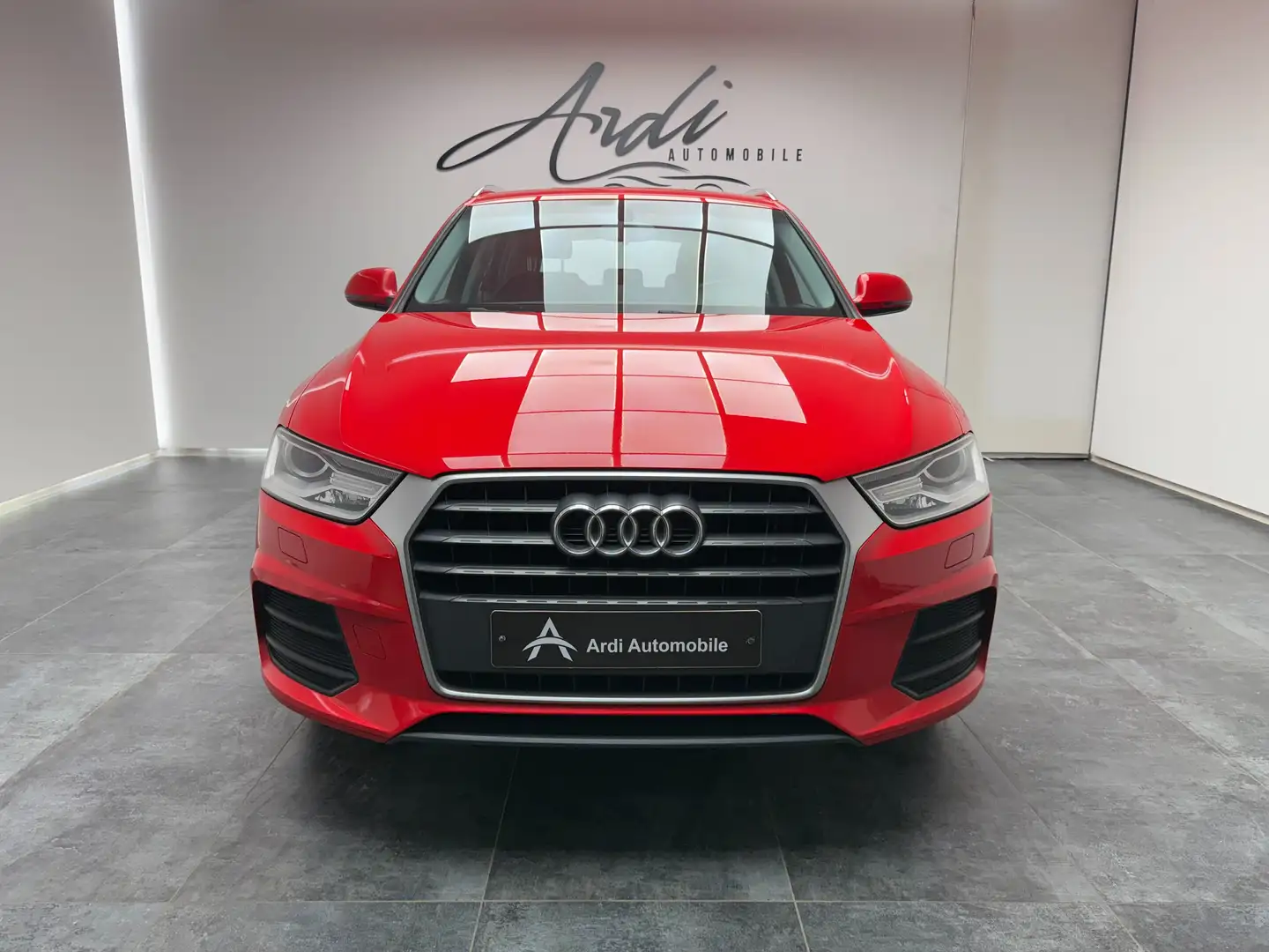 Audi Q3 1.4TFSI S tronic*GPS*LED*1ER PROPRIETAIRE*GARANTIE Rojo - 2