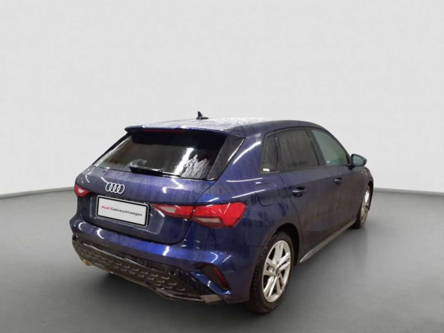 Audi A3 S line 35TDI Stronic NAVI LED ACC Blau - 2