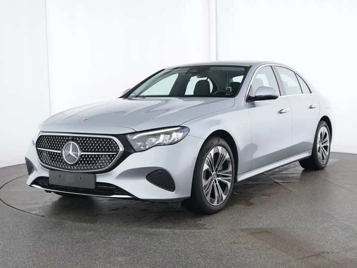 Mercedes-Benz E 300 de DISTRONIC KEYLESS GO 19 ZOLL ALU Argent - 2