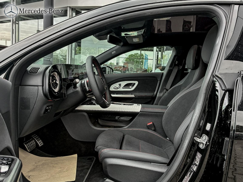 Mercedes-Benz CLA 250 EQ AMG MBUX+RüKam+M-LED+ — photo 5