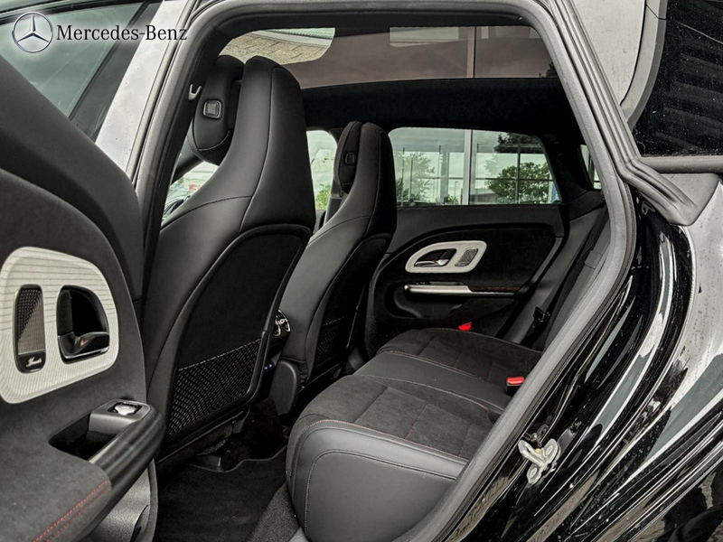 Mercedes-Benz CLA 250 EQ AMG MBUX+RüKam+M-LED+ — photo 8
