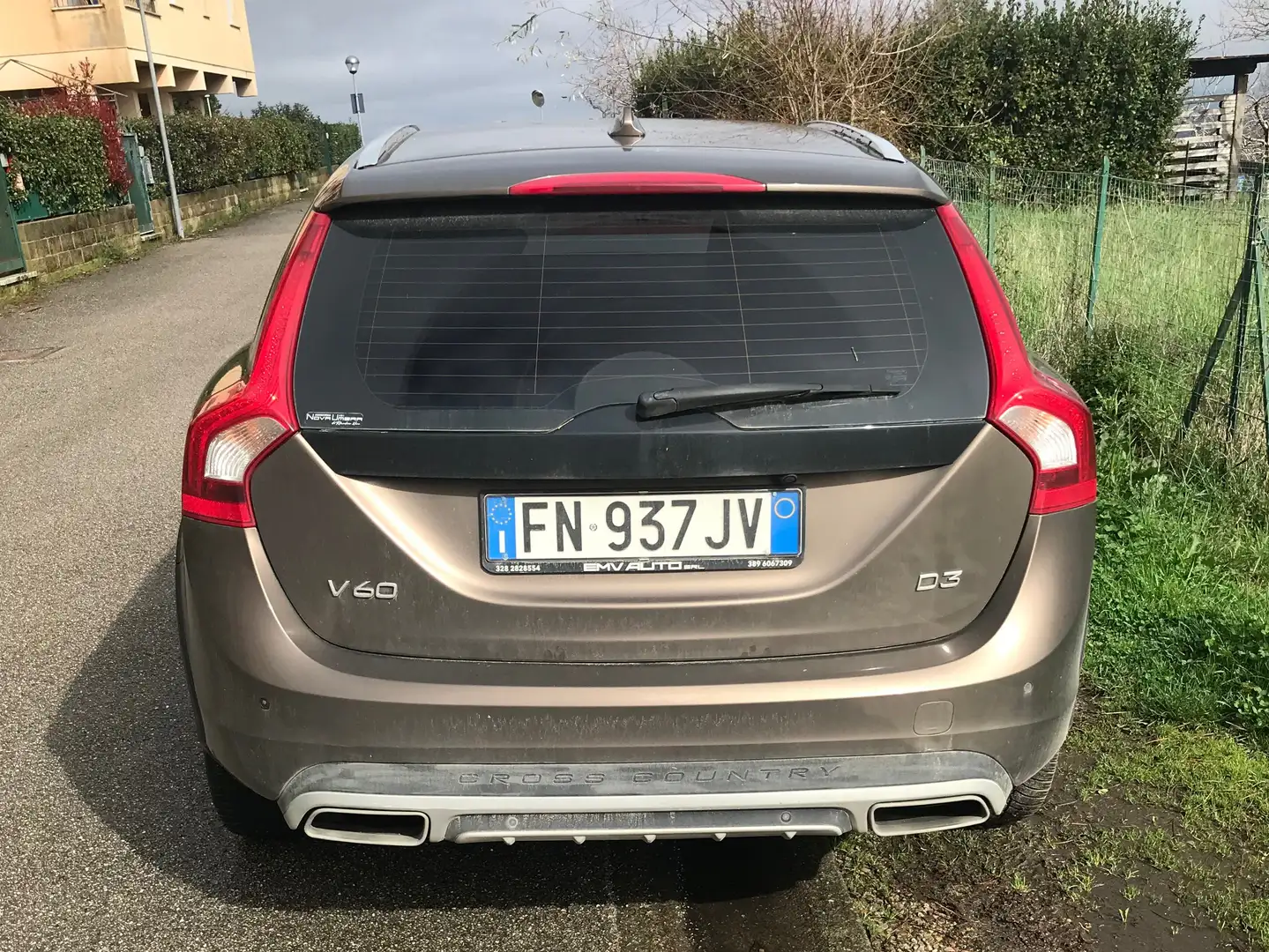 Volvo V60 Cross Country V60 I 2014 Cross Country 2.0 d3 geartronic Brons - 2