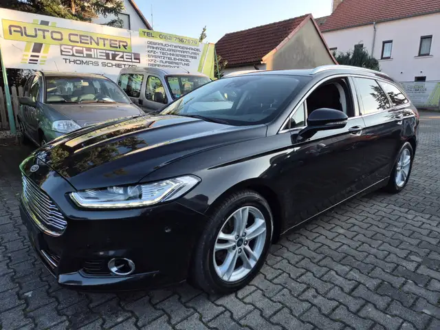 Ford Mondeo Titanium *LED*PANO*NAVI*DAB*Sitzheizg.Vo+Hi*AHK*