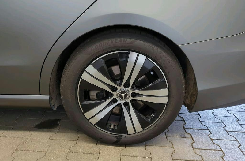 Mercedes-Benz C 220 d T Avantgarde Night AHK ACC HUD Kam SHZ — photo 11