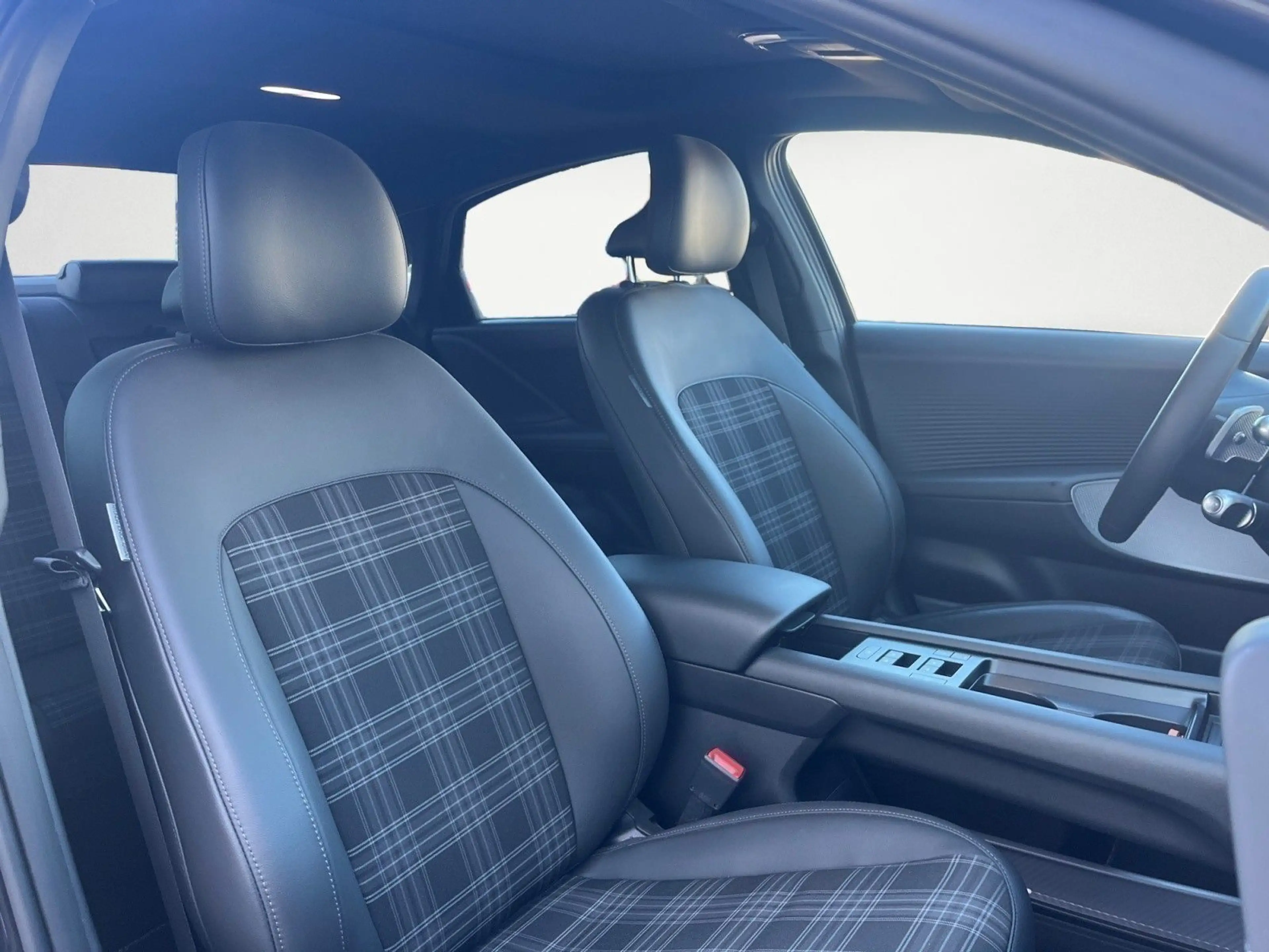 Hyundai IONIQ 6 77,h Allradantrieb Techniq Tempom.aktiv — photo 13