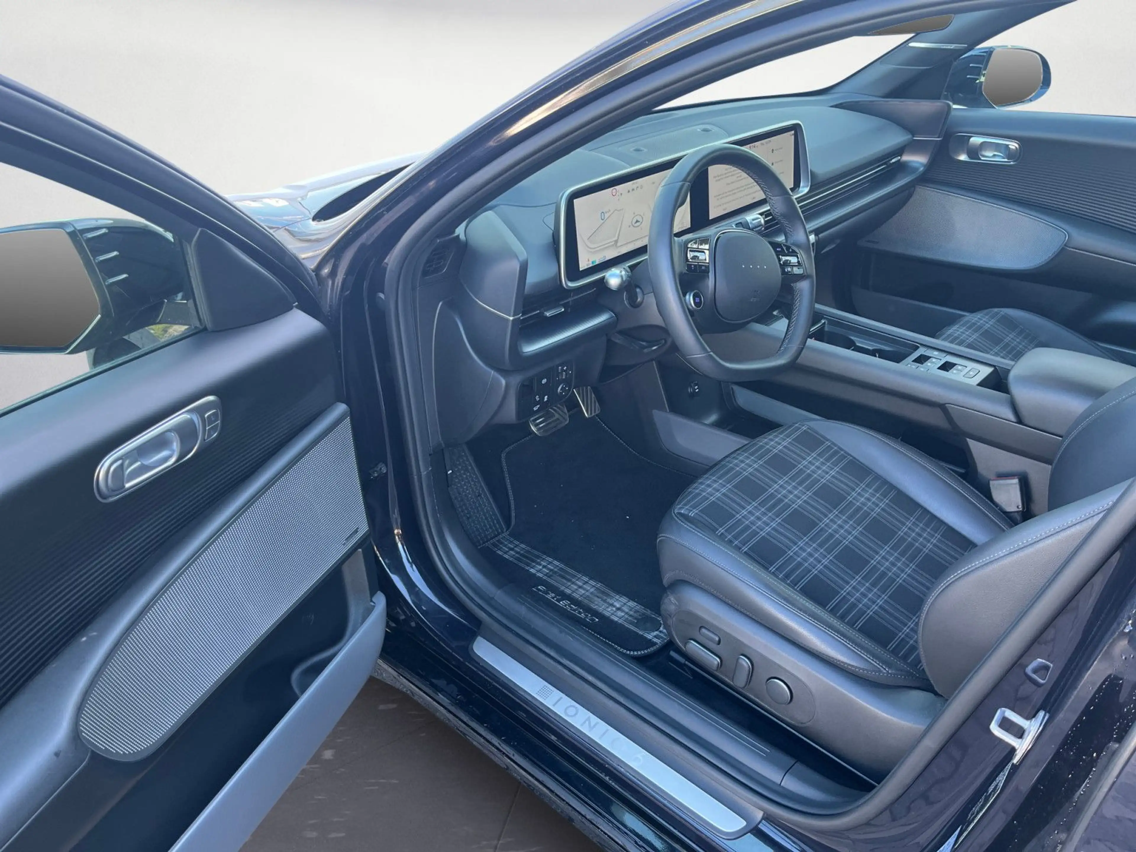 Hyundai IONIQ 6 77,h Allradantrieb Techniq Tempom.aktiv — photo 10