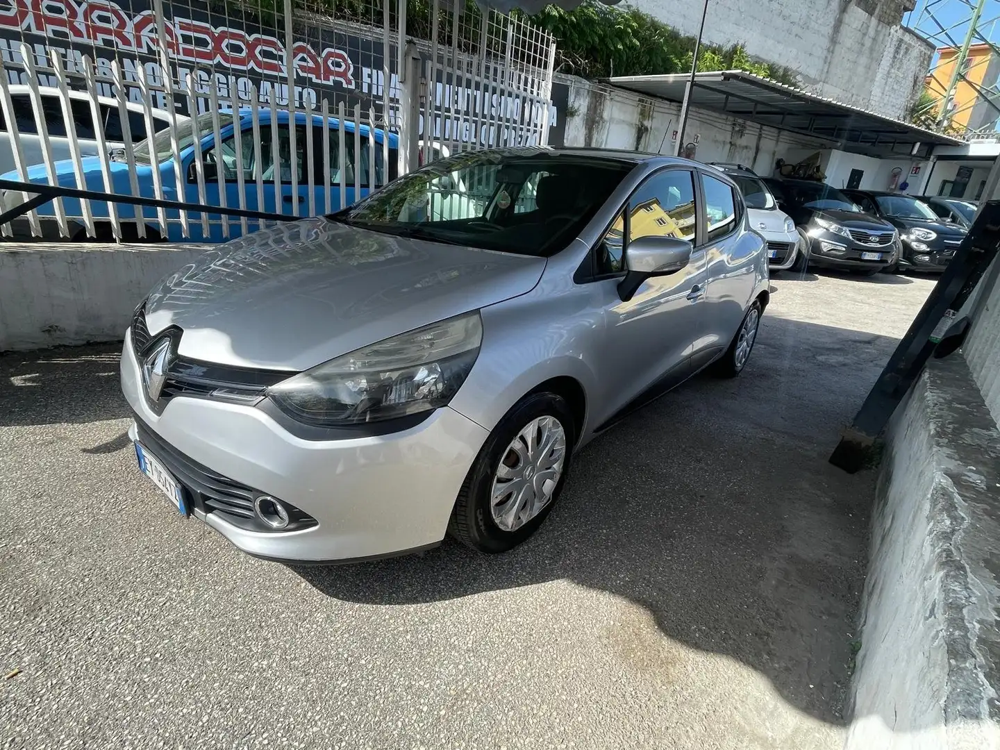 Renault Clio Clio 5p 1.2 Costume National 75cv Argento - 1