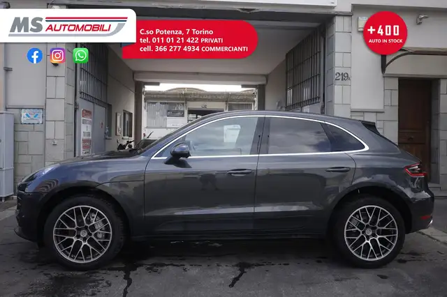 Porsche Macan view 4
