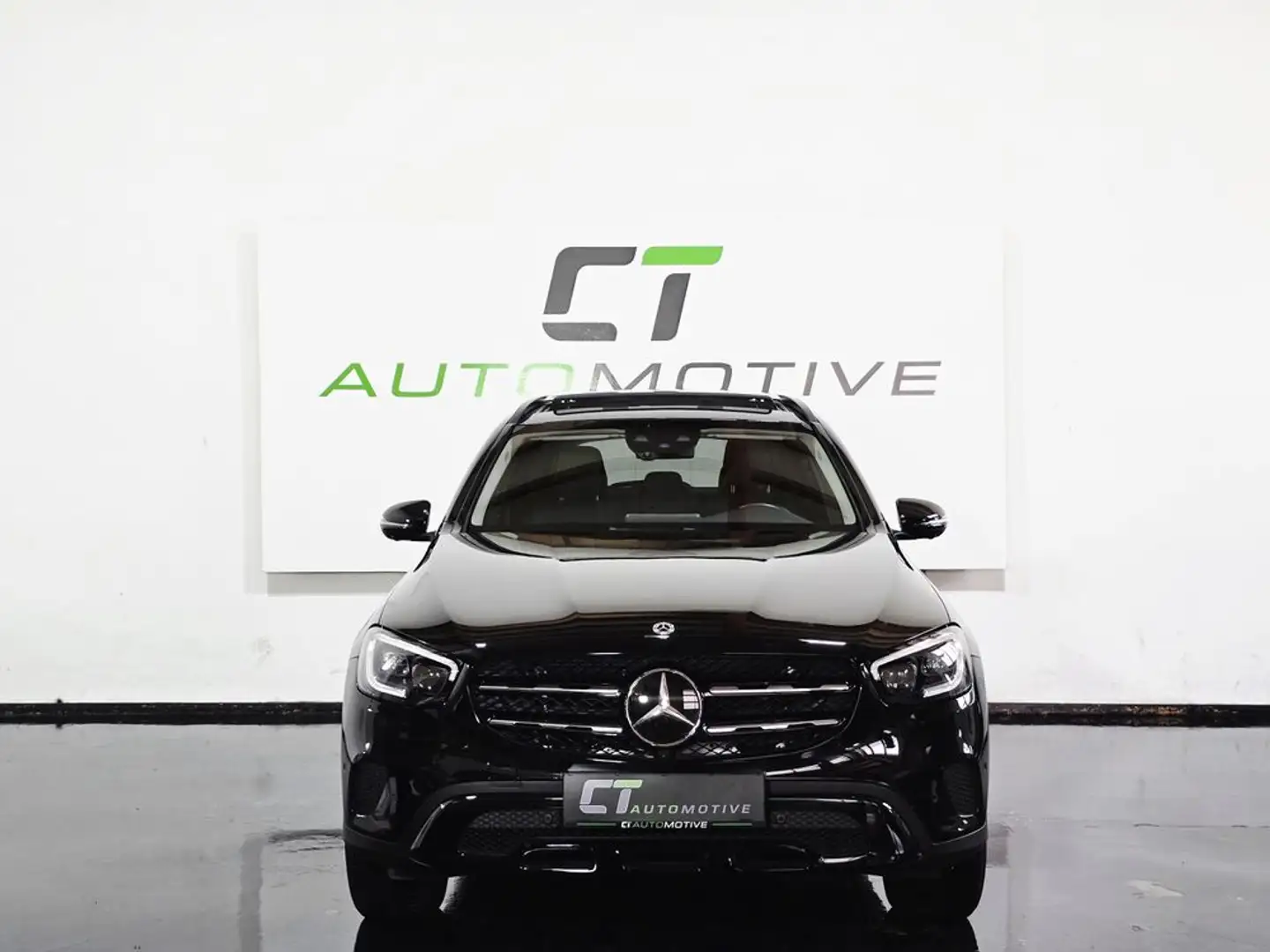 Mercedes-Benz GLC 300 e PHEV 4Matic Schwarz - 2