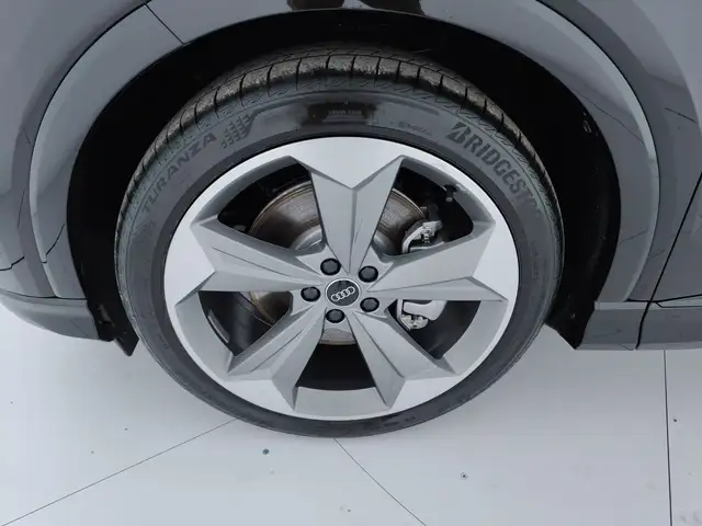 Audi Q4 E-Tron view 8