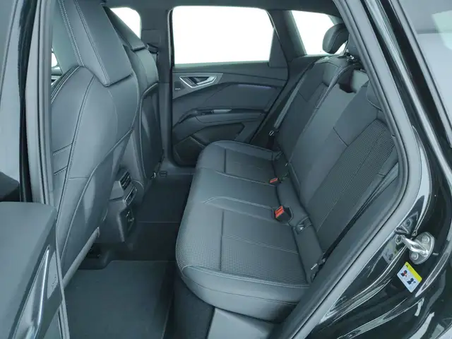 Audi Q4 E-Tron view 11
