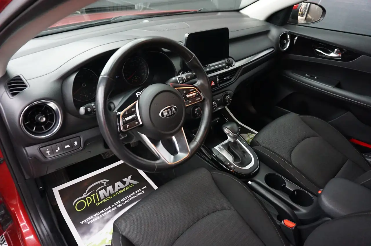 Kia Forte снимка Kia Forte