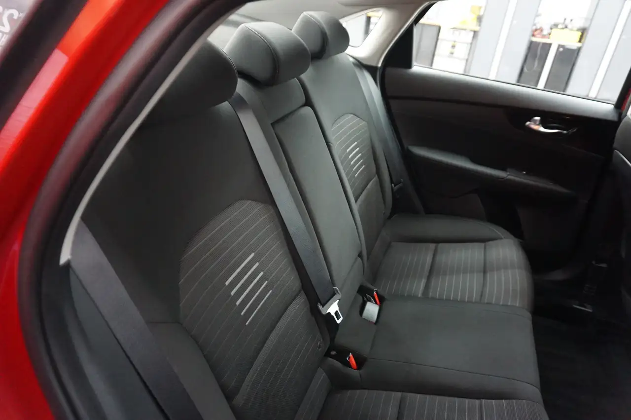 Kia Forte снимка Kia Forte