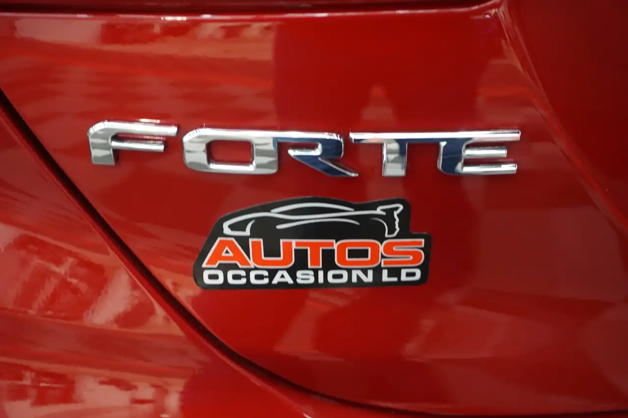 Kia Forte снимка Kia Forte