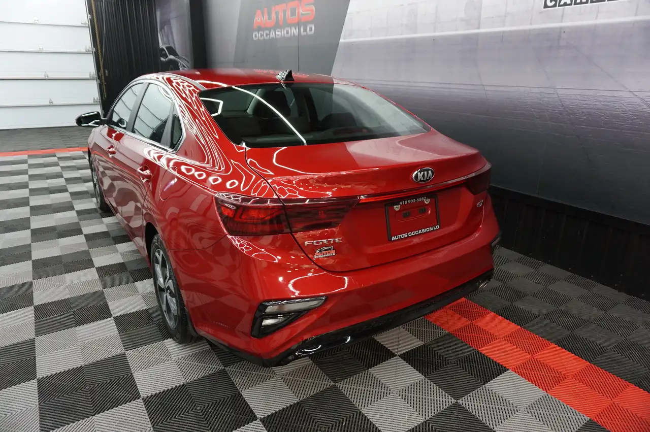 Kia Forte снимка Kia Forte
