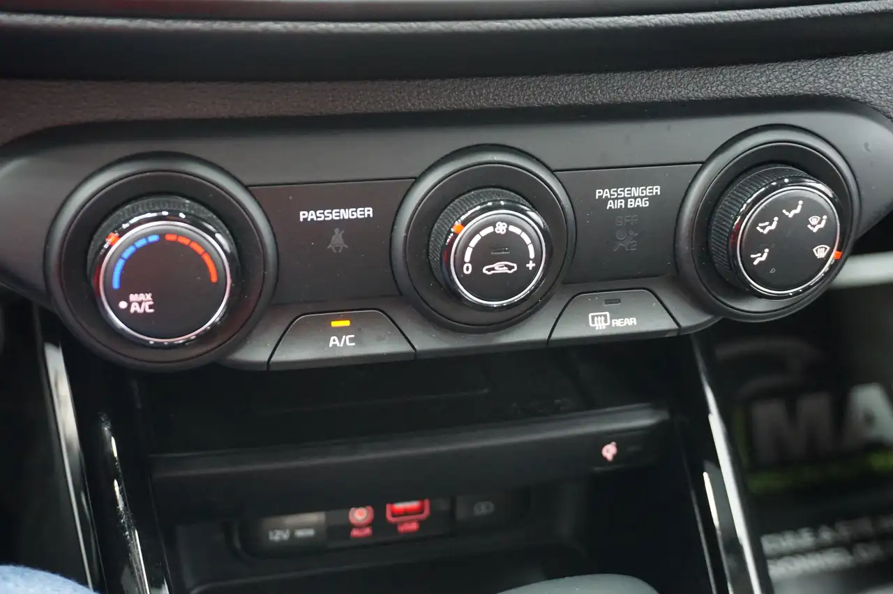 Kia Forte снимка Kia Forte