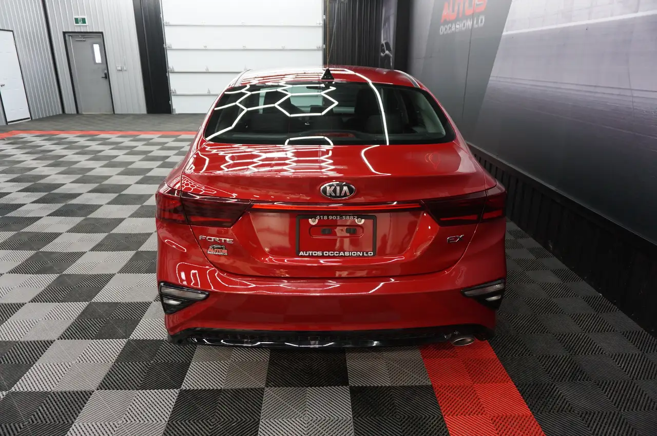 Kia Forte снимка Kia Forte