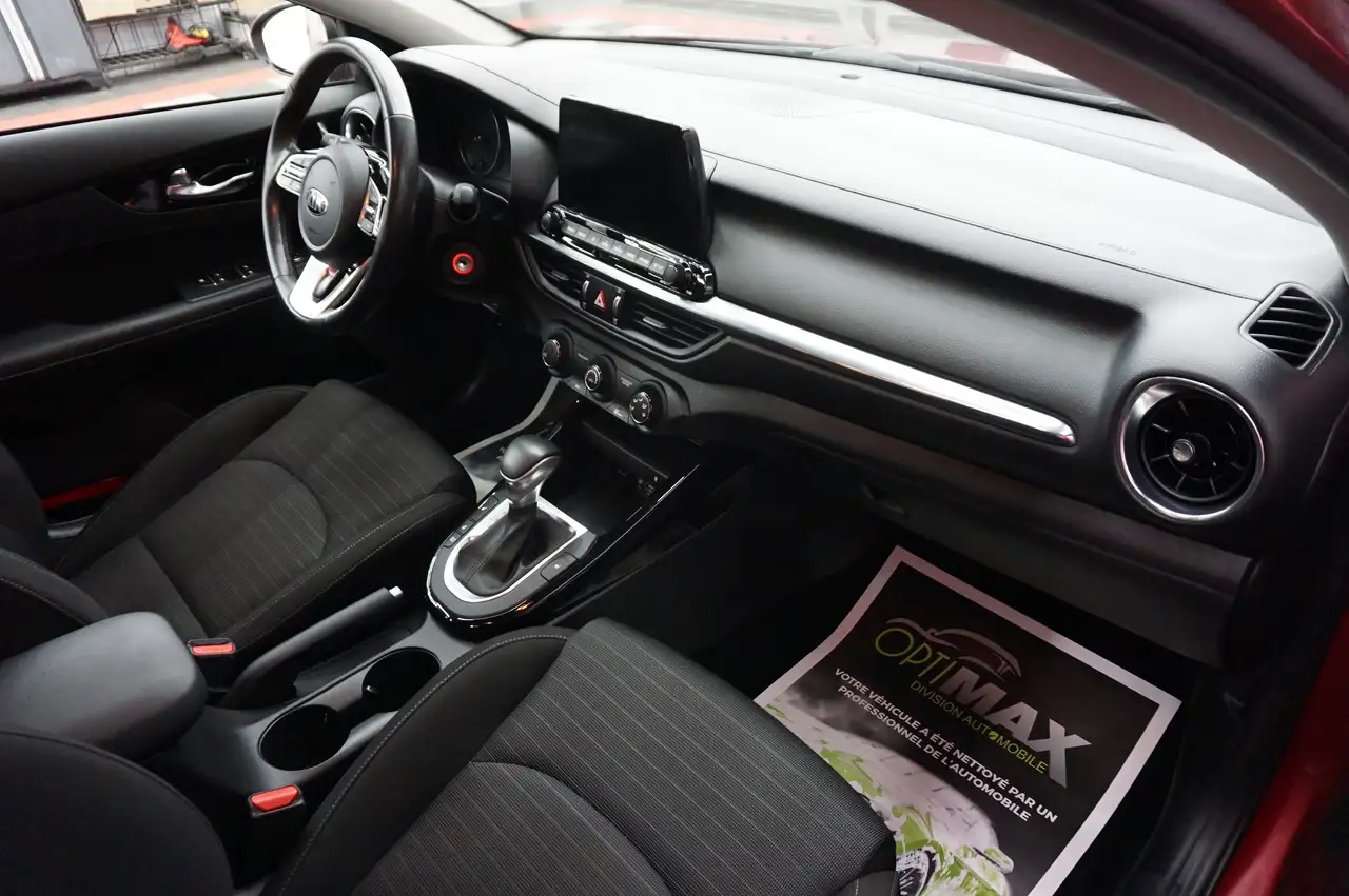 Kia Forte снимка Kia Forte