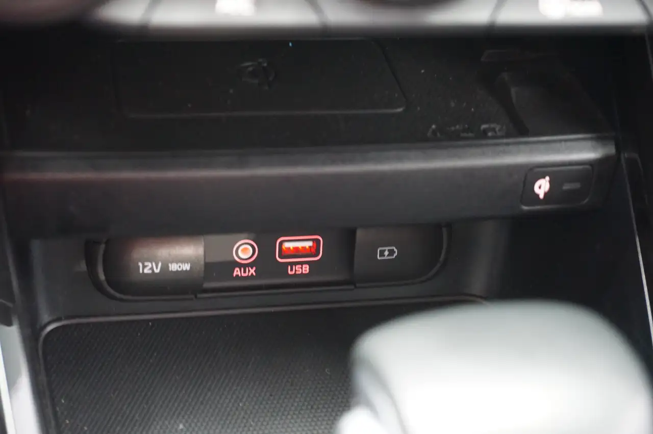 Kia Forte снимка Kia Forte